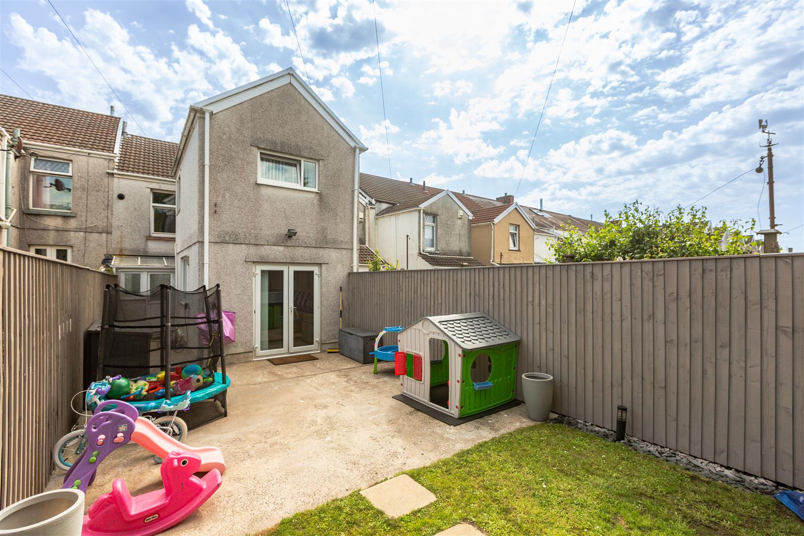 Cecil Street, Manselton, Swansea, SA5 8QJ